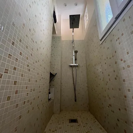 Perfectly Located 1 Bed - Port Of Apartman Nizza